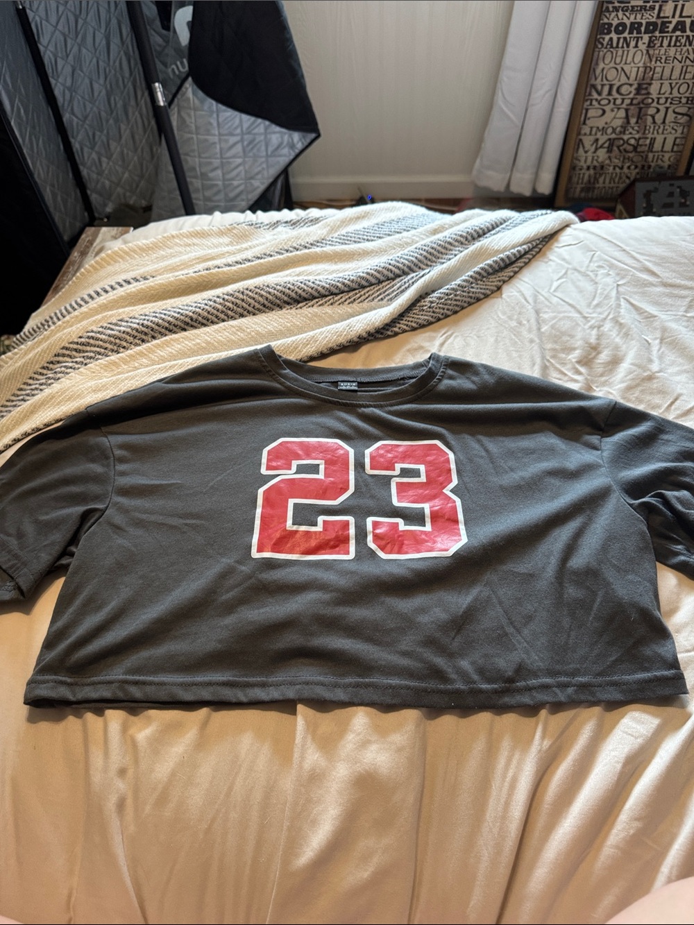 SHEIN Black Cropped Tee with Red '23' Graphic